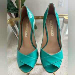 Pura Lopez teal patent leather wedges